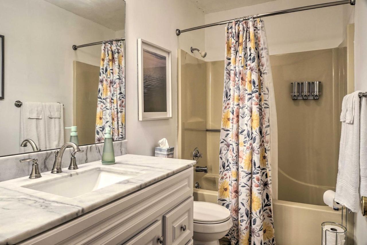 Pet-Friendly Branson Retreat With Pool And Golf Access Apartment Exterior photo